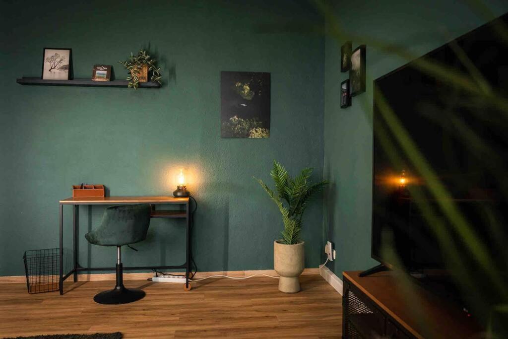 Ferienwohnung Bali Style Mit High Speed Wlan Und Gratis Parkplatz Gera Exterior foto